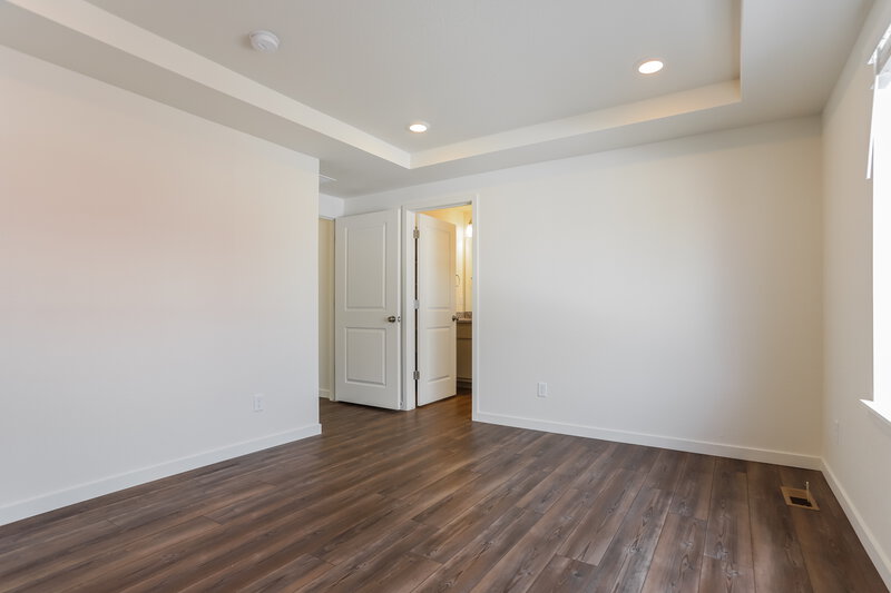 3,750/Mo, 18560 E. 47th Avenue Denver, CO 80249 Main Bedroom View 2