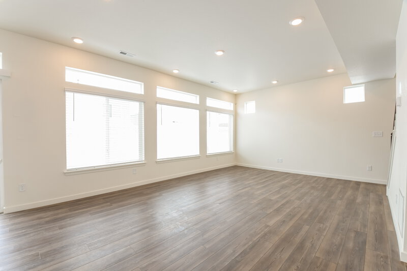 2,650/Mo, 4648 N. Tower Drive Denver, CO 80249 Living Room View 3