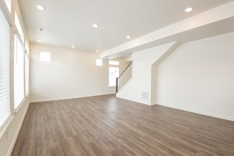 2,650/Mo, 4648 N. Tower Drive Denver, CO 80249 Living Room View 4