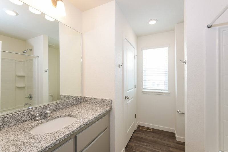 2,650/Mo, 4648 N. Tower Drive Denver, CO 80249 Main Bathroom View 2