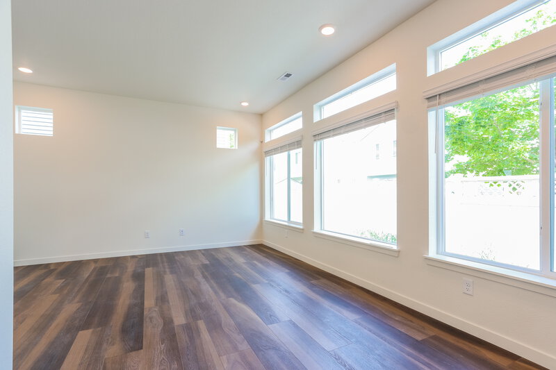 2,765/Mo, 4704 N. Tower Drive Denver, CO 80249 Living Room View 2