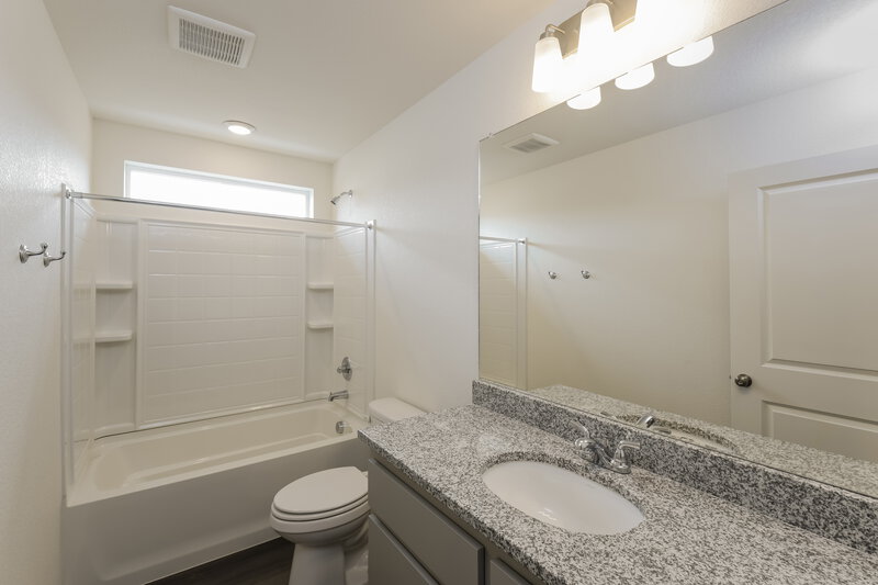2,475/Mo, 4712 N. Tower Drive Denver, CO 80249 Main Bathroom View