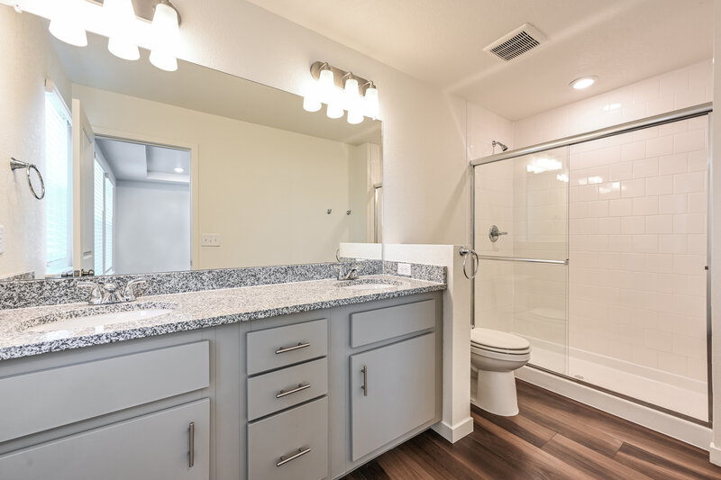 3,015/Mo, 4722 N. Tower Drive Denver, CO 80249 Main Bathroom View