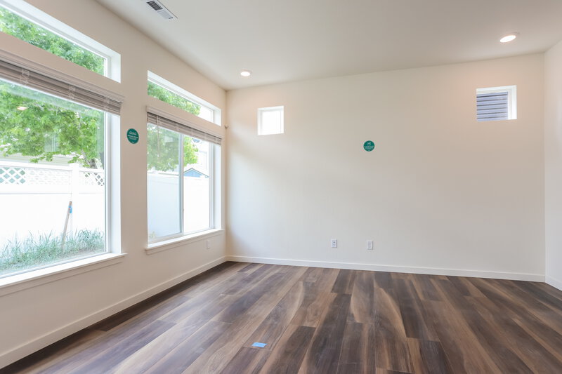 2,870/Mo, 4726 N. Tower Drive Denver, CO 80249 Living Room View 2