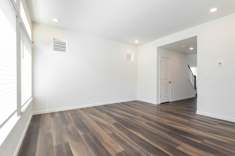 2,750/Mo, 4726 N. Tower Drive Denver, CO 80249 Living Room View 3