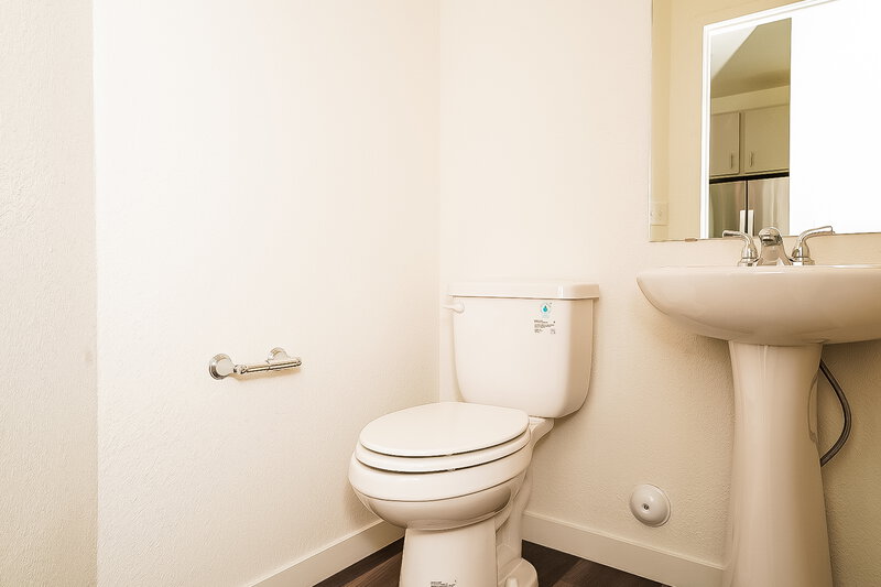 3,115/Mo, 4750 N. Tower Drive Denver, CO 80249 Bathroom View