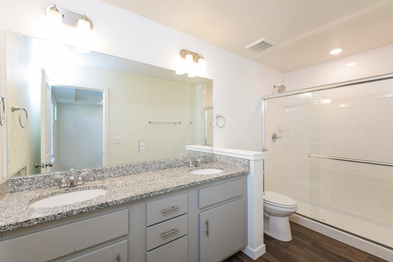 2,620/Mo, 4766 N. Tower Drive Denver, CO 80249 Main Bathroom View