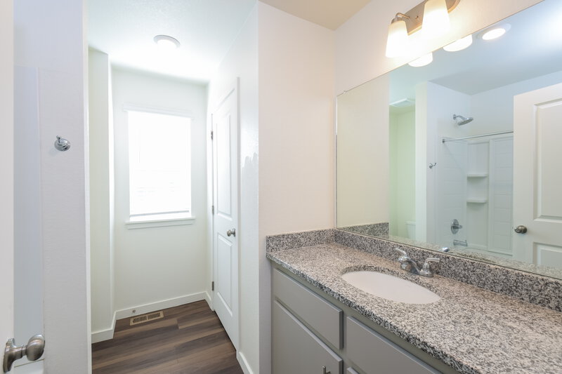 2,620/Mo, 4766 N. Tower Drive Denver, CO 80249 Main Bathroom View 2