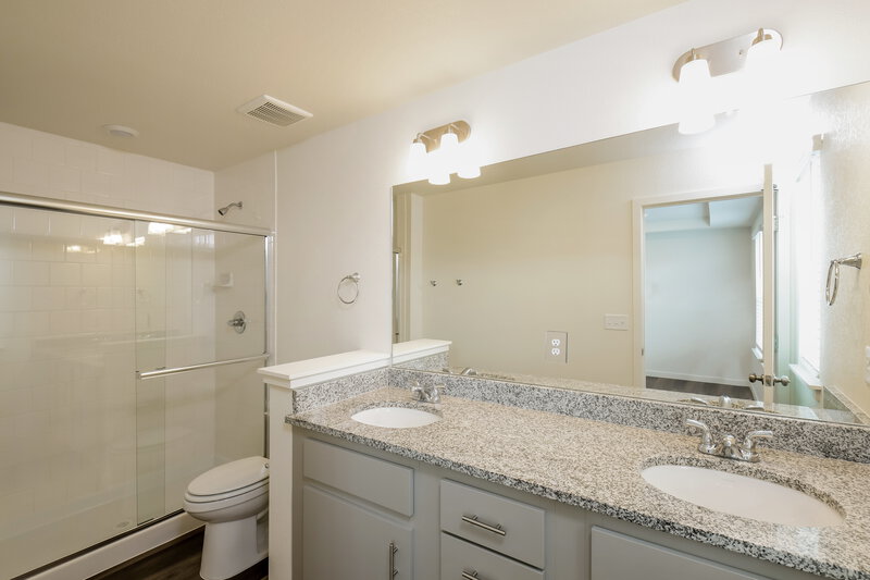 2,660/Mo, 4768 N. Tower Drive Denver, CO 80249 Bathroom View