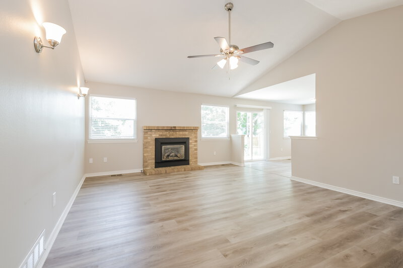 3,595/Mo, 3745 W Union Ave Denver, CO 80236 Living Room View 2