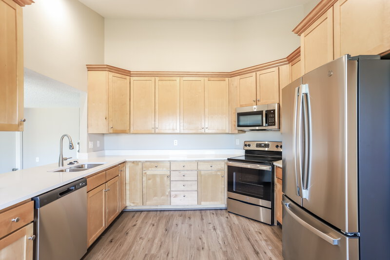 3,025/Mo, 14171 E Chenango Pl Aurora, CO 80015 Kitchen View