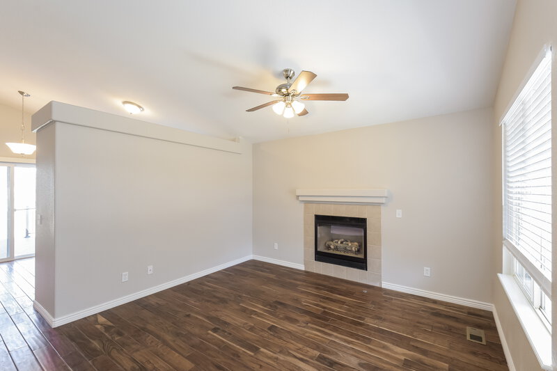 2,985/Mo, 5123 Sydney Ave Highlands Ranch, CO 80130 Living Room View 3