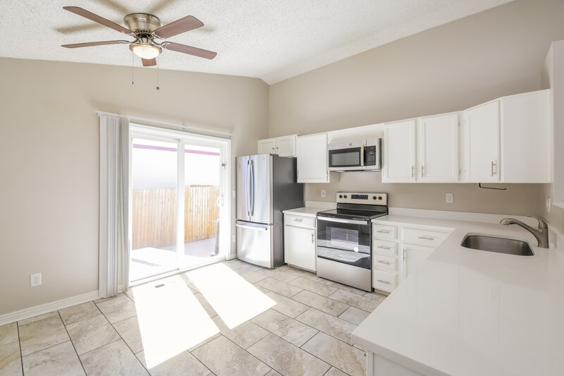 2,515/Mo, 4557 Gibraltar Way Denver, CO 80249 Kitchen View