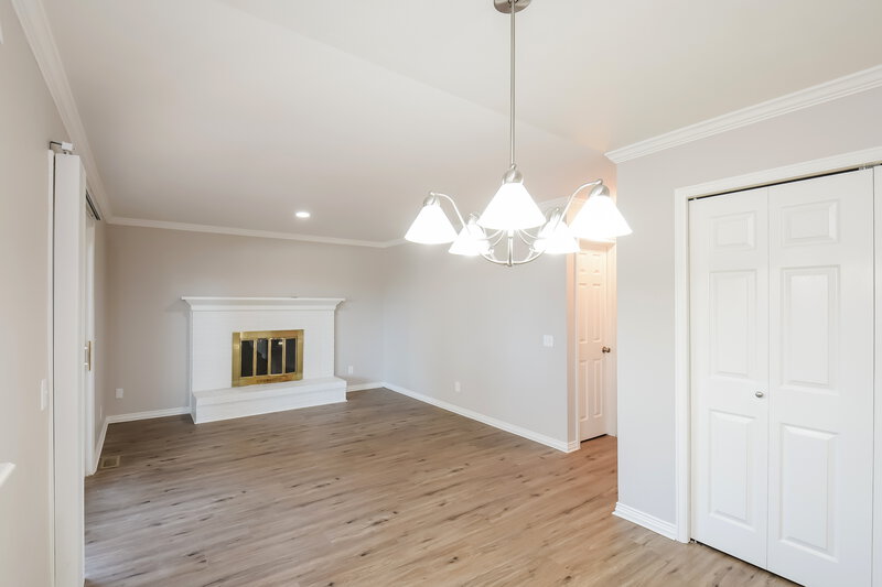 3,675/Mo, 17294 E Kenyon Dr Aurora, CO 80013 Dining Room View