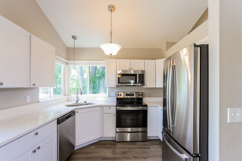 3,195/Mo, 20967 East 45th Avenue Denver, CO 80249 Kitchen View