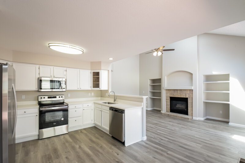 3,740/Mo, 5521 W 117th Pl Westminster, CO 80020 Kitchen View 2