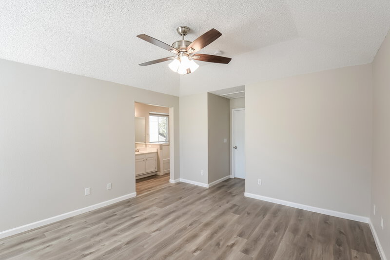 3,740/Mo, 5521 W 117th Pl Westminster, CO 80020 Main Bedroom View 2