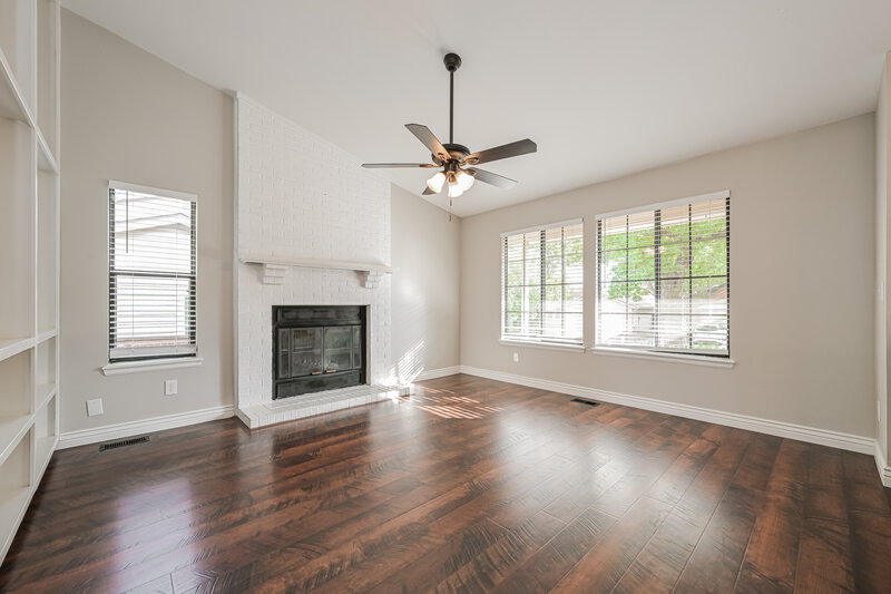 3,230/Mo, 514 Timberline Pl Highlands Ranch, CO 80126 Living Room View