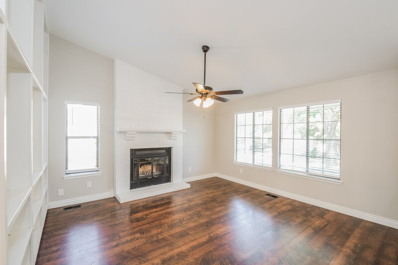 3,330/Mo, 514 Timberline Pl Highlands Ranch, CO 80126 Living Room View 3
