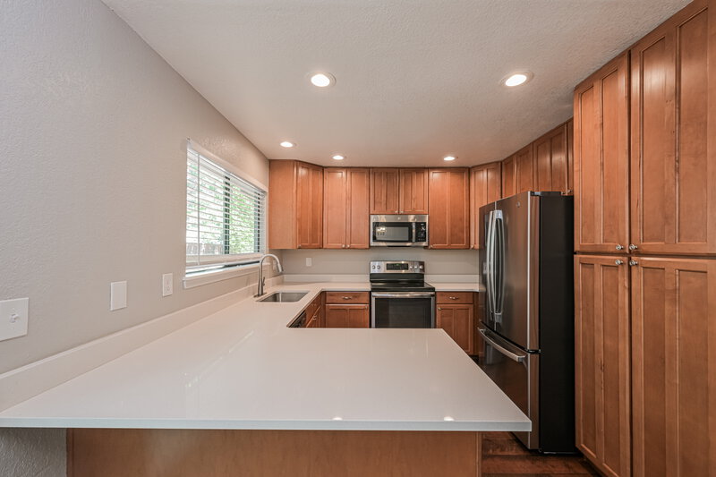 3,230/Mo, 514 Timberline Pl Highlands Ranch, CO 80126 Kitchen View