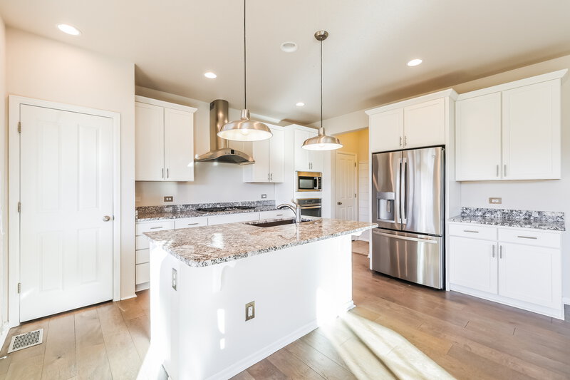3,140/Mo, 2638 Garganey Dr Castle Rock, CO 80104 Kitchen View