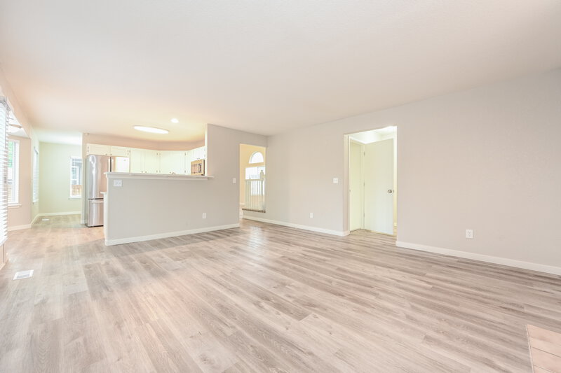 3,175/Mo, 9978 Deer Creek Ln Highlands Ranch, CO 80129 Dining Room View 2