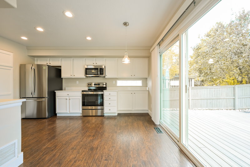 2,990/Mo, 4483 Lyndenwood Pt Highlands Ranch, CO 80130 Dining Room View
