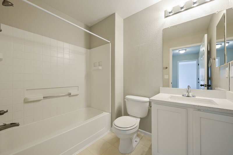2,990/Mo, 4483 Lyndenwood Pt Highlands Ranch, CO 80130 Bathroom View 2