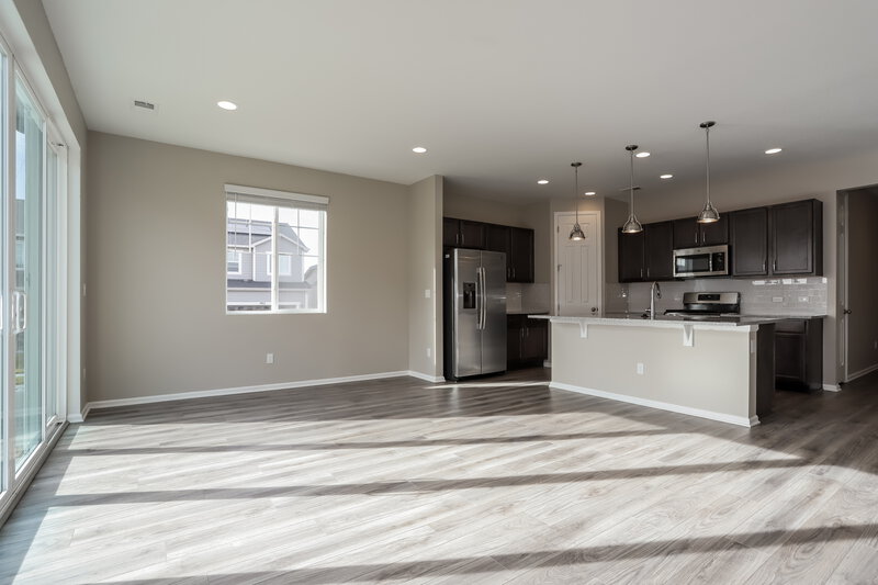 2,695/Mo, 17918 E 99th Pl Commerce City, CO 80022 Living Room View