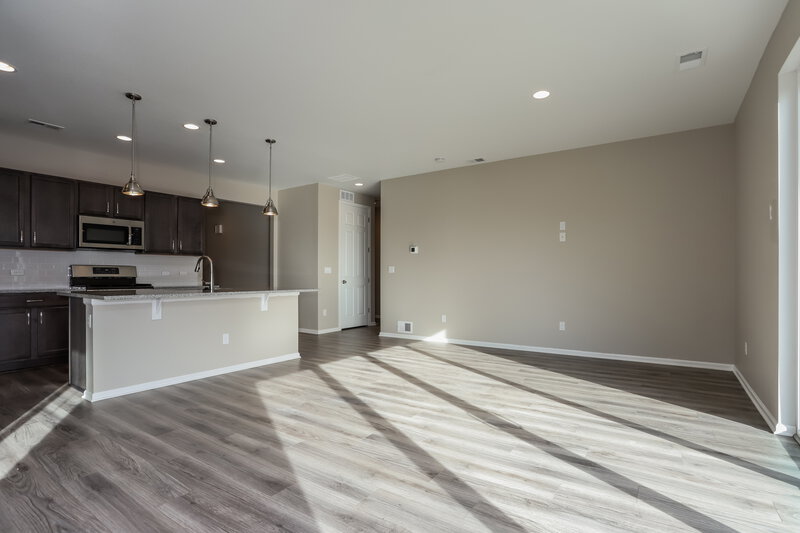 2,695/Mo, 17918 E 99th Pl Commerce City, CO 80022 Living Room View 2