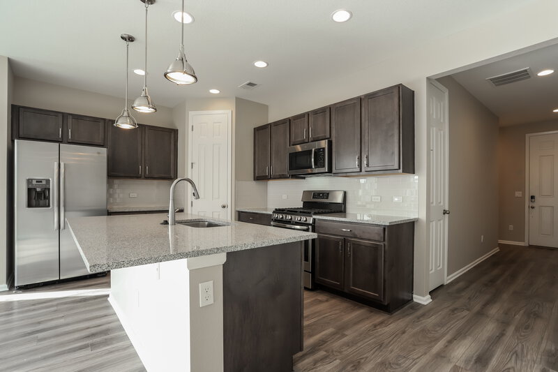 2,695/Mo, 17918 E 99th Pl Commerce City, CO 80022 Kitchen View 2