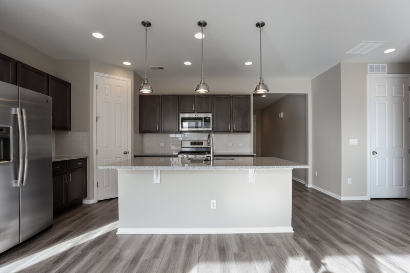 2,695/Mo, 17918 E 99th Pl Commerce City, CO 80022 Kitchen View 3