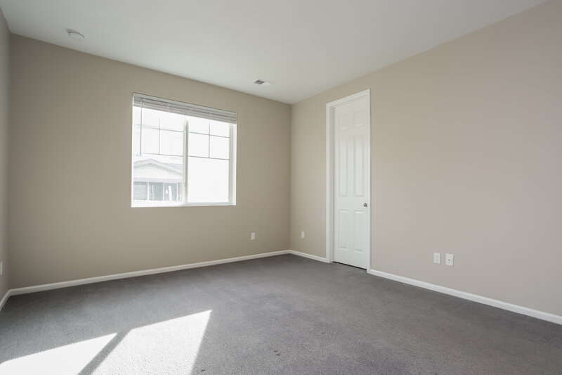 2,695/Mo, 17918 E 99th Pl Commerce City, CO 80022 Main Bedroom View