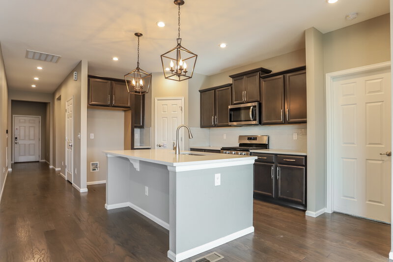 3,305/Mo, 21260 E Princeton Pl Aurora, CO 80013 Kitchen View 2