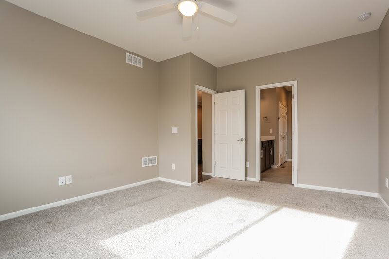 3,305/Mo, 21260 E Princeton Pl Aurora, CO 80013 Main Bedroom View