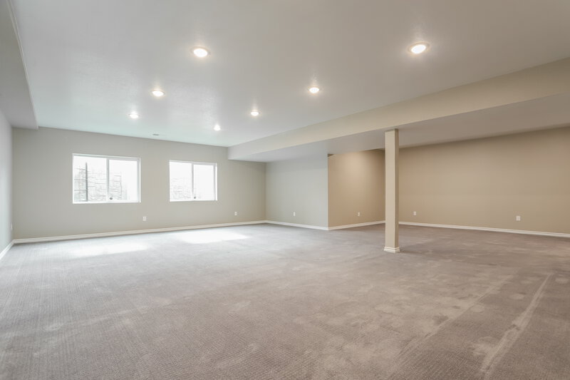 3,305/Mo, 21260 E Princeton Pl Aurora, CO 80013 Basement View
