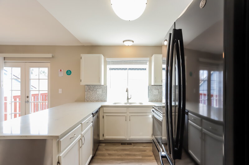 2,450/Mo, 19700 E Bates Ave Aurora, CO 80013 Kitchen View 2