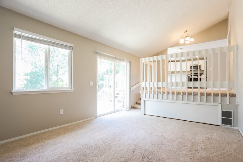 3,310/Mo, 7847 W Brook Dr Littleton, CO 80128 Dining Room View