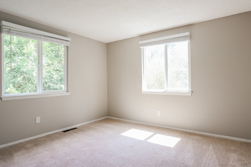 3,310/Mo, 7847 W Brook Dr Littleton, CO 80128 Bedroom View 5