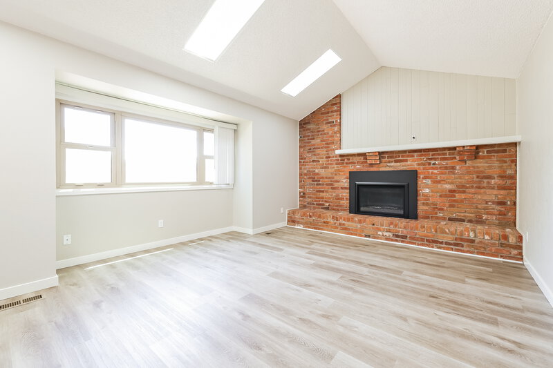 3,280/Mo, 4792 S Gar Way Denver, CO 80123 Sitting Room View