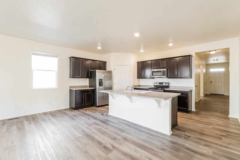 2,675/Mo, 535 Hermosa St Lochbuie, CO 80603 Kitchen View 2