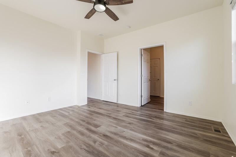 2,675/Mo, 535 Hermosa St Lochbuie, CO 80603 Main Bedroom View 2