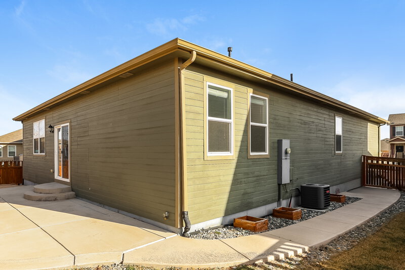 2,675/Mo, 535 Hermosa St Lochbuie, CO 80603 Rear View