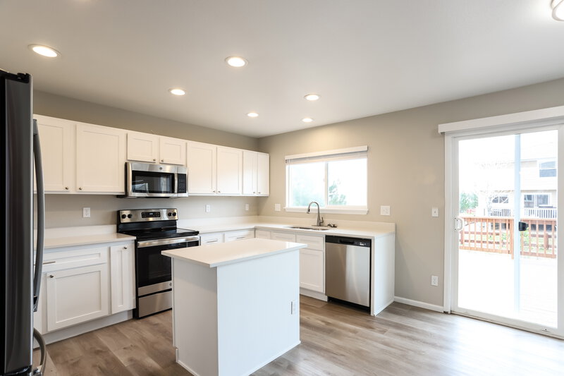 2,865/Mo, 2872 Penstemon Way Castle Rock, CO 80109 Kitchen View 2