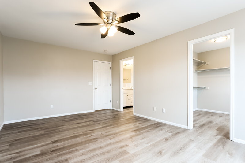 2,865/Mo, 2872 Penstemon Way Castle Rock, CO 80109 Main Bathroom View 2