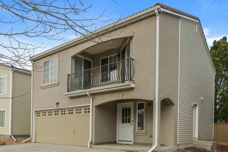 2,325/Mo, 18653 E 42nd Pl Denver, CO 80249 Front View