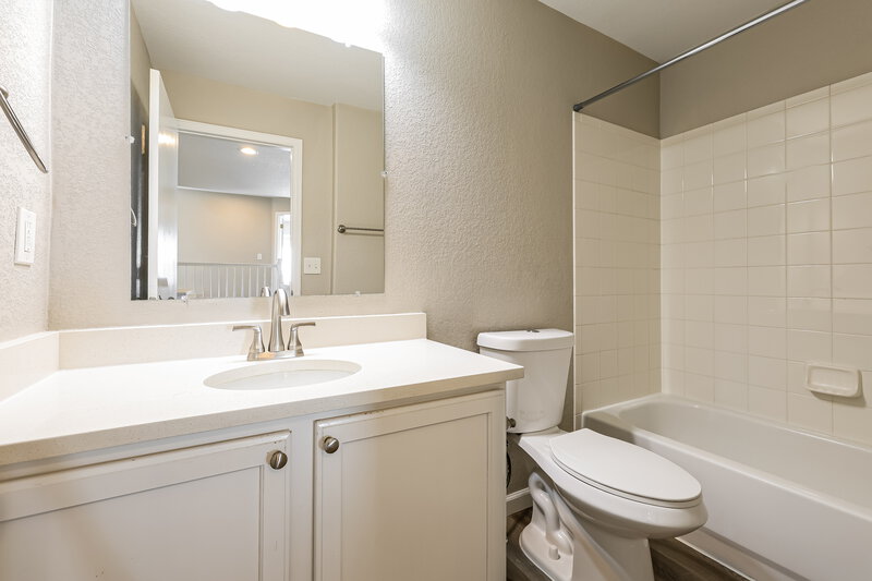2,895/Mo, 3905 Kirk St Denver, CO 80249 Bathroom View
