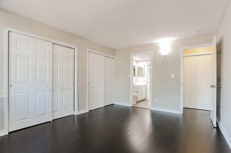 3,240/Mo, 9469 W Nichols Dr Littleton, CO 80128 Main Bedroom View 2