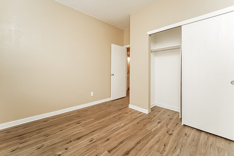 2,610/Mo, 4494 Genoa St Denver, CO 80249 Bedroom View