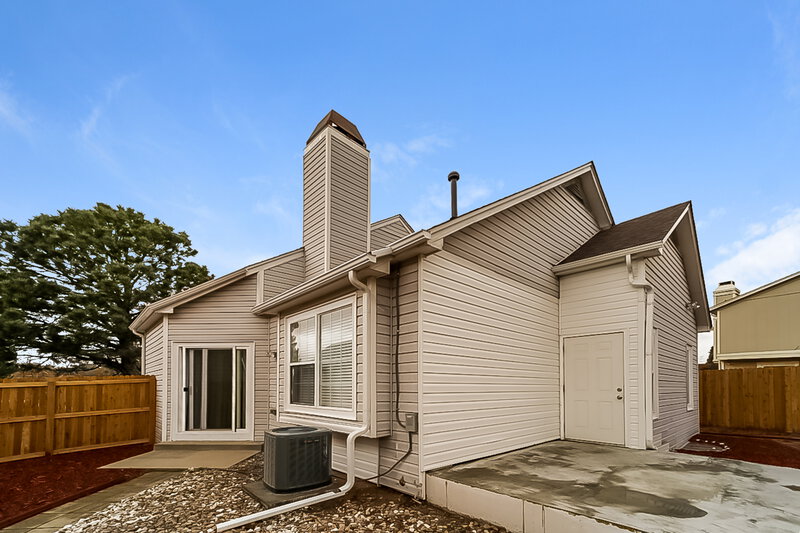 2,610/Mo, 4494 Genoa St Denver, CO 80249 Rear View